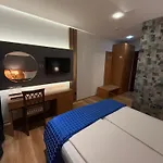M Motel