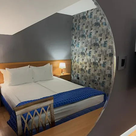 莫泰m汽车旅馆 3* Vlasenica