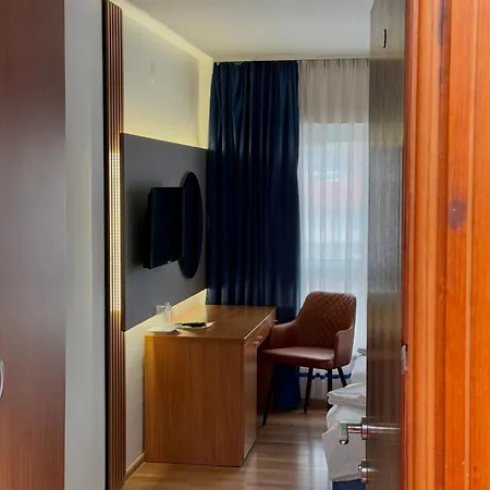 M Motel